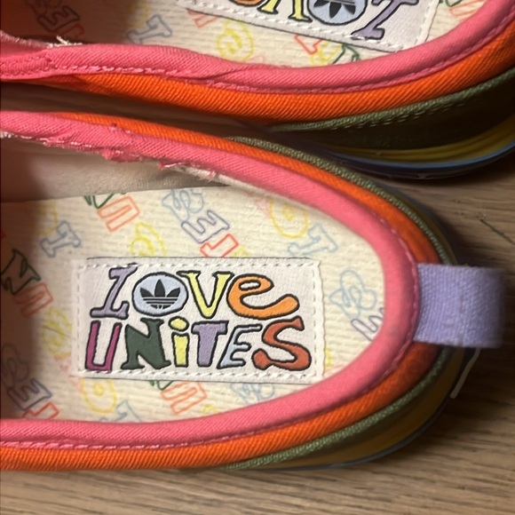 NWOT Adidas Nizza “Love Unites” Slip On Low Loafers Pride Pack Colourful sz 8.5 - Picture 8 of 11